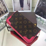 偽物ルイヴィトン財布